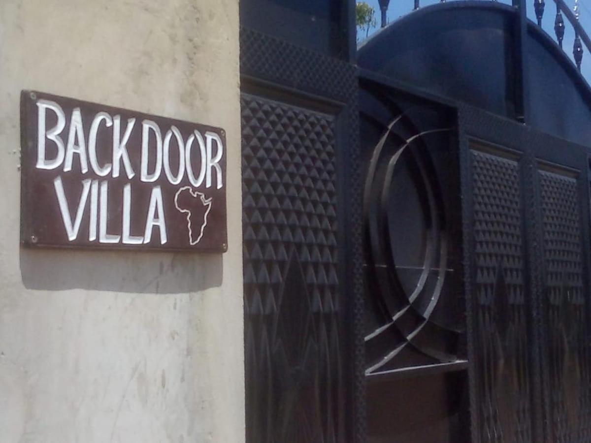 Private Backdoor Villa With Big Swimming Pool And Services Of Chef Included Diani Beach Exterior foto
